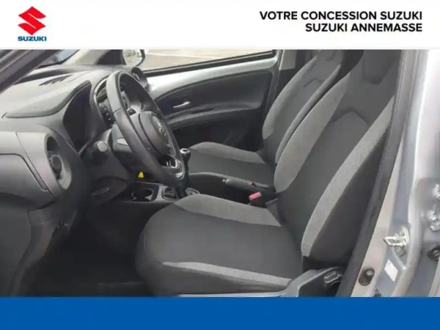 Toyota Aygo X 1.0 vvt-i 72ch dynamic — photo 9