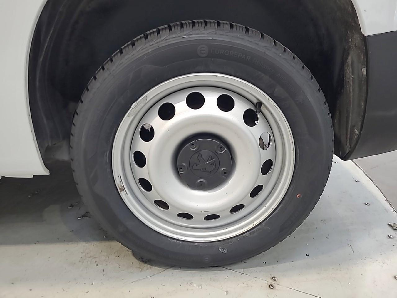 Peugeot Partner fourgon m 950 kg bluehdi 100 s&s bvm6 — photo 16