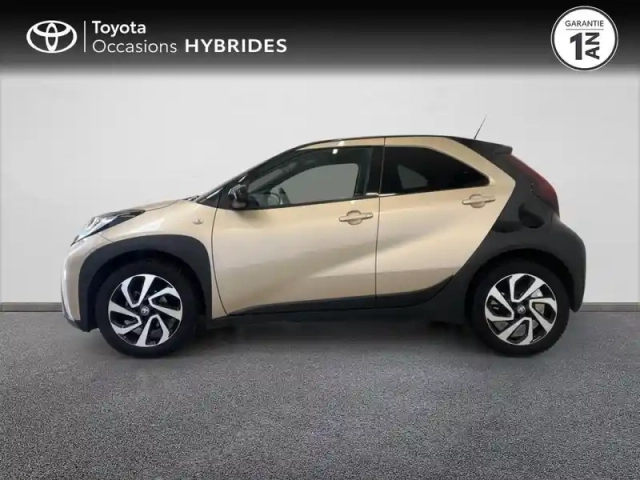 Toyota Aygo X 1.0 vvt-i 72ch design my24 — photo 3