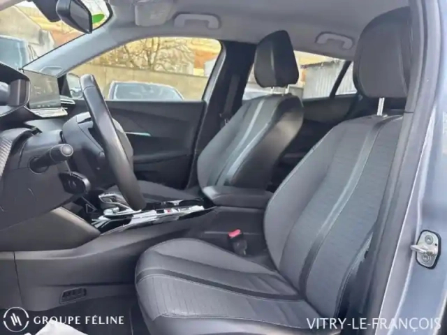 Peugeot 2008 e- 136ch allure business — photo 9