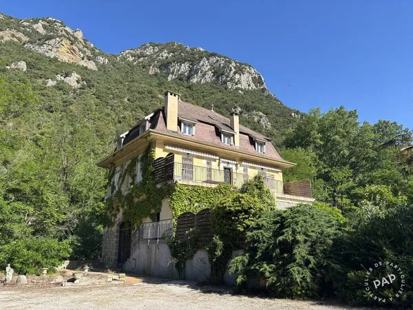Maison 6 pièces 350 m²