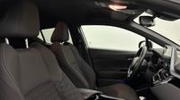 Toyota C-Hr 122h Edition 2WD E-CVT RC18 — photo 15