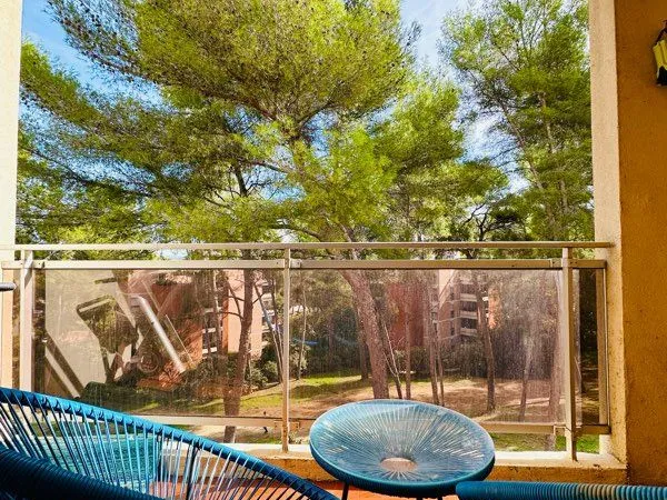 Superbe appartement meublé 3 chambres avec terrasse