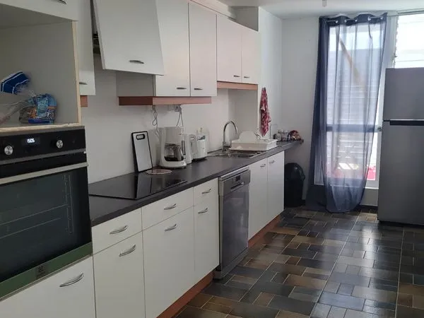 Colocation moderne sécurisée pour étudiantes & jeunes actives - Pointe-à-Pitre 🌸