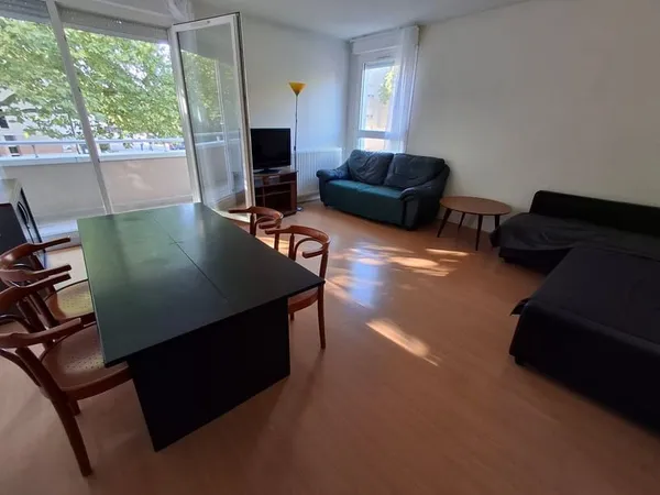 Chambre de 11m2 à louer sur Guyancourt