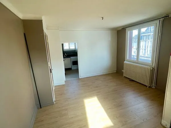 Appartement 2 chambres - 50 m² Loi Carrez - Proche centre-ville - 3e étage