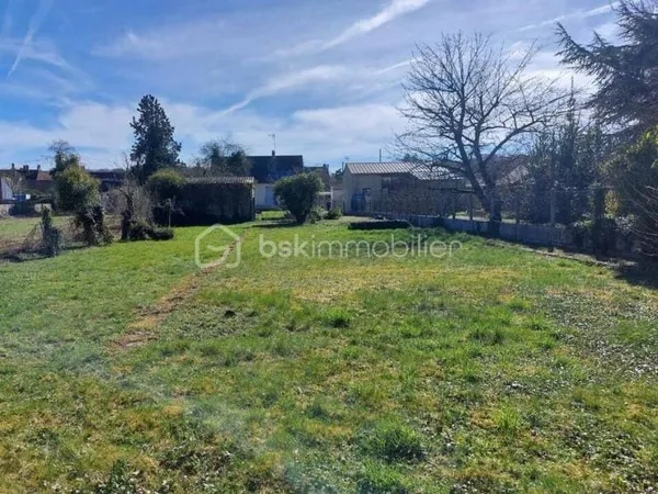 Terrain constructible 747 m²