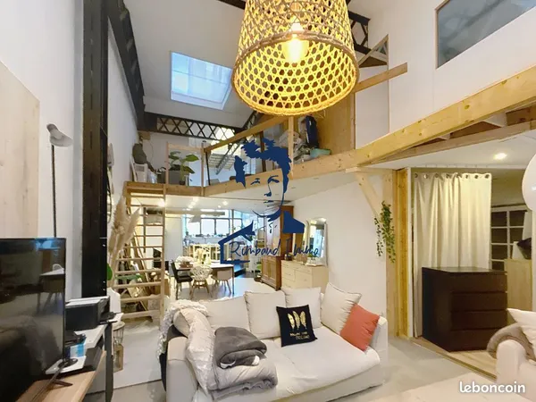 Maison 4 pièces 326 m²