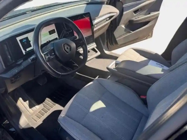 Renault Megane e-tech electric ev60 130ch evolution er super charge -b — photo 16