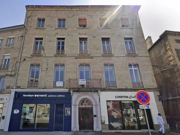 Local professionnel 87 m²
