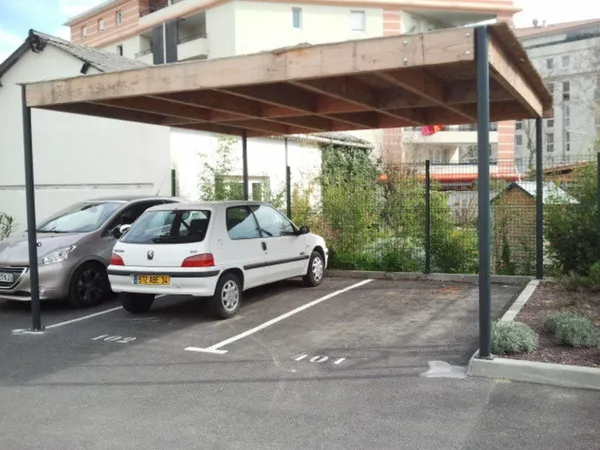 Place de parking quartier Junéval proche Station de TRAM