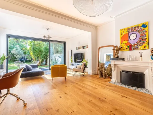 Appartement 5 pièces 213 m²