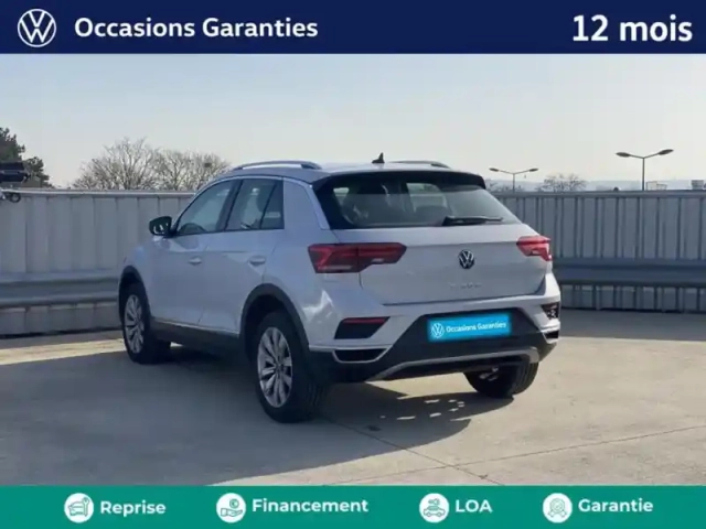 Volkswagen T-Roc 1.5 tsi evo 150ch carat s&amp;s — photo 18