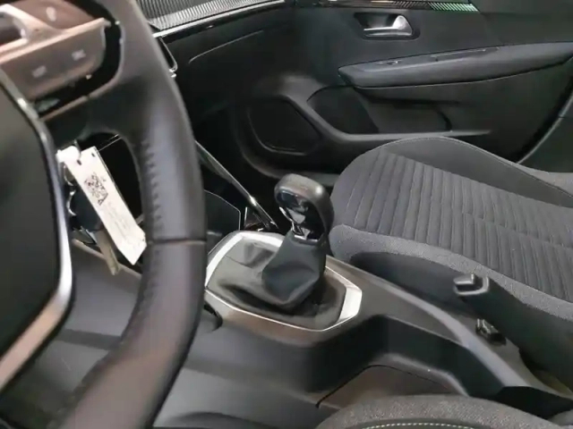 Peugeot 208 puretech 75 s&amp;s bvm5 — photo 34