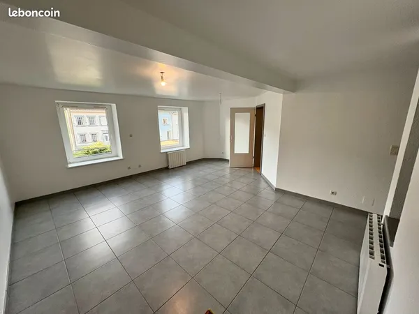Loue Appartement - 4 pièces Duplex - 94 m² dans une charmante résidence à la campagne