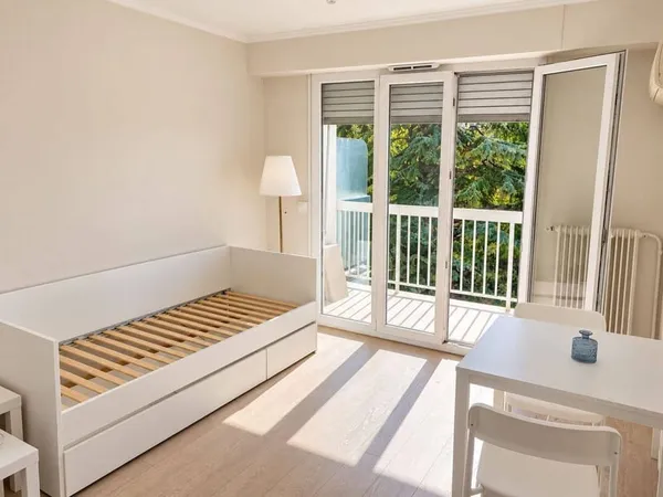 Studio 1 pièce 19 m²
