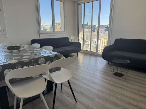 Appartement 6 pièces 110 m²
