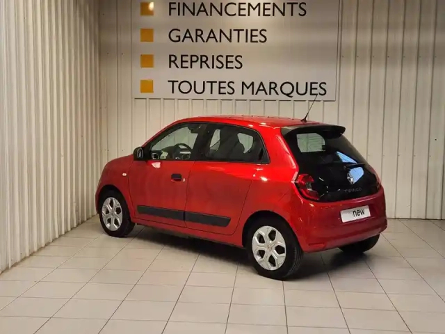 Renault Twingo iii e-tech — photo 7