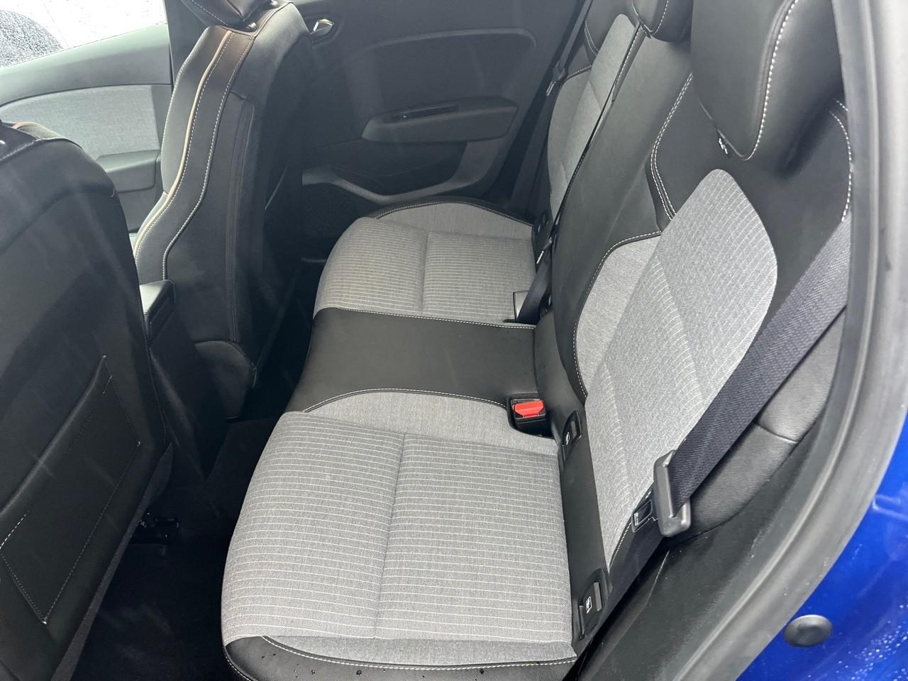 Renault Clio tce 90 ch gsr2 techno — photo 15