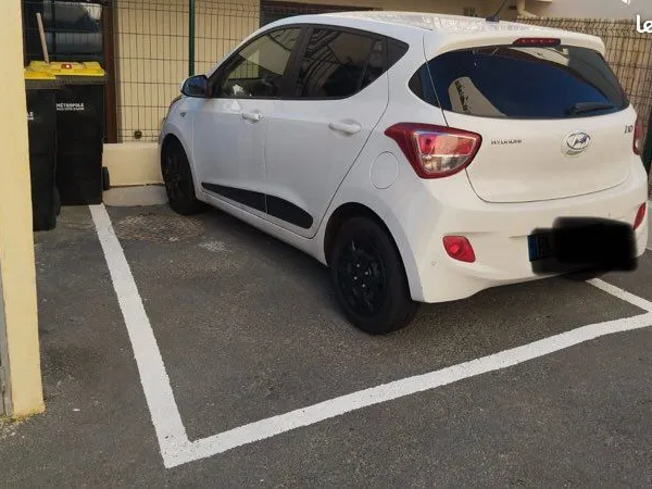 Location place parking petite voiture Nice Nord entre particuliers
