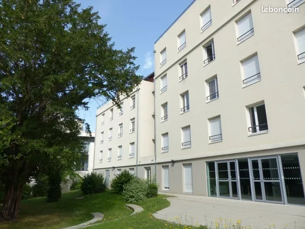Studio 1 pièce 18 m²