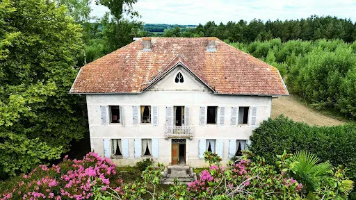 Maison 10 pièces 400 m²
