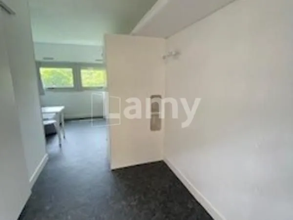 Studio 1 pièce 19 m²