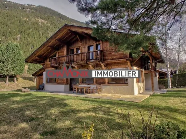 Chalet 6 pièces 179 m²