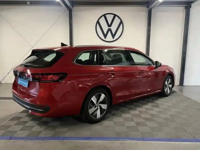 Volkswagen Passat 2.0 tdi evo scr 150 dsg7 — photo 2