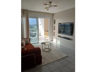 MAGNIFIQUE APPT T2 MEUBLE VUE MER ET CAMPAGNE