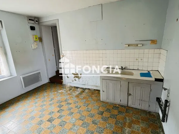 À vendre : Maison à rénover au coeur de Dollon - Fort potentiel