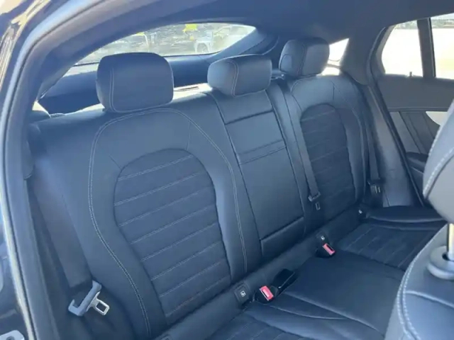 Mercedes Glc 300de 4matic amg line — photo 11