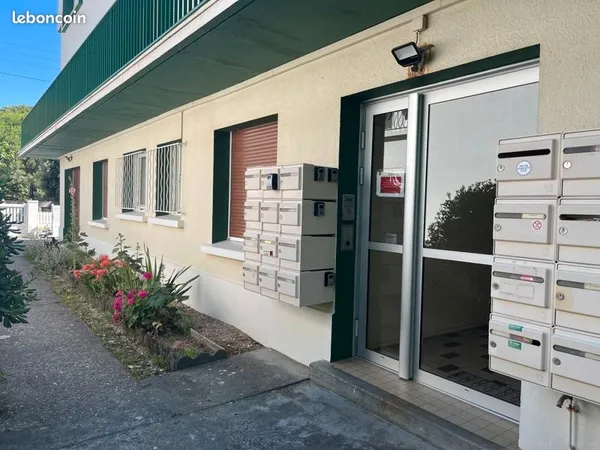 Studio 1 pièce 20 m²
