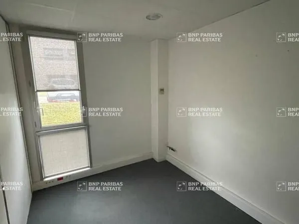 Bureaux 235 m²