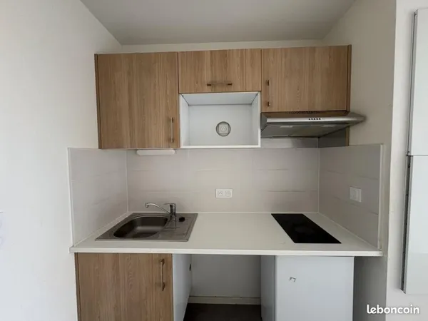 Studio 1 pièce 26 m²