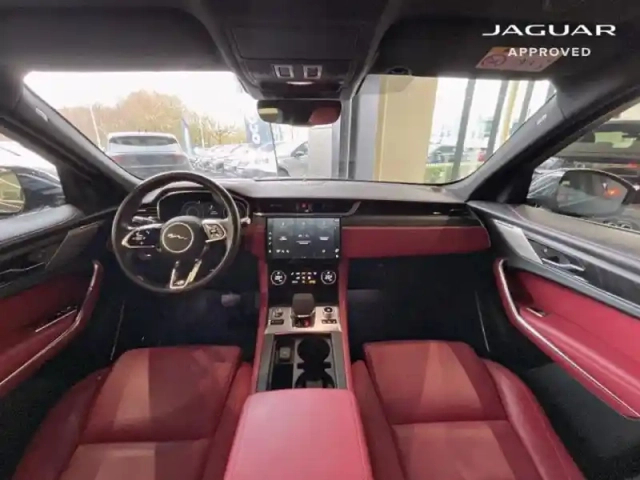 Jaguar F-Pace p400e plug-in-hybrid r-dynamic se bva8 awd — photo 13