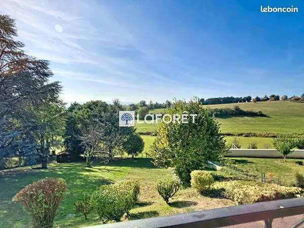 Maison 9 pièces 241 m²