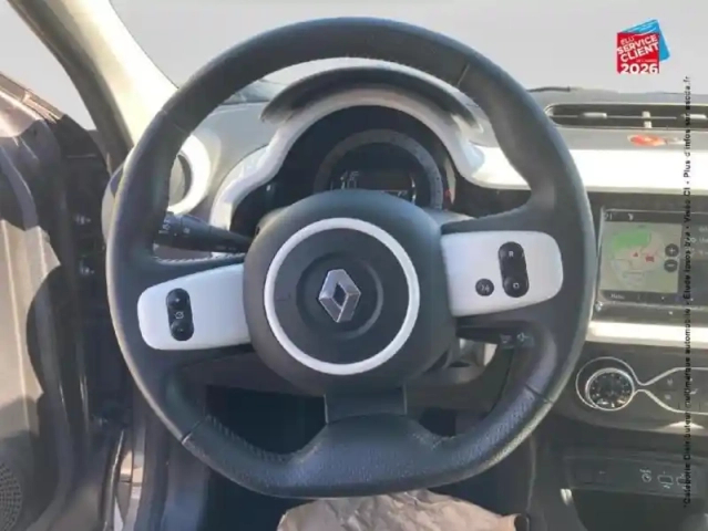 Renault Twingo e-tech electric techno r80 achat intégral gps camera — photo 12