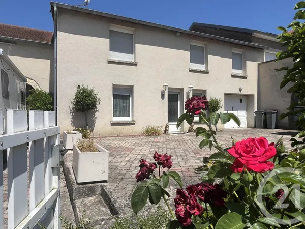 Maison 10 pièces 220 m²