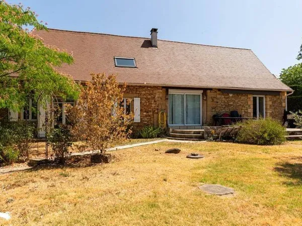 Maison 8 pièces 122 m²