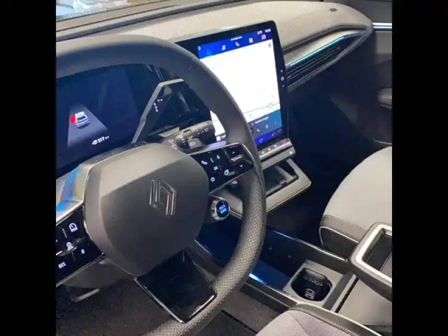Renault Scenic e-tech electrique 220 ch grande autonomie — photo 30