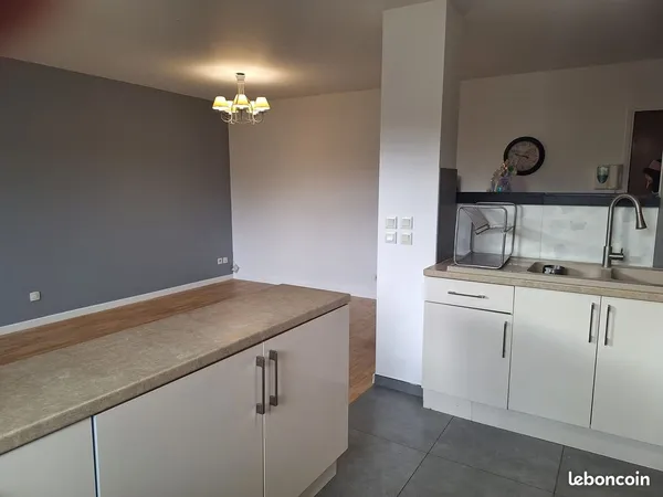 à louer - superbe appartement 3 pièces de 65 m² - entièrement rénové - villejuif