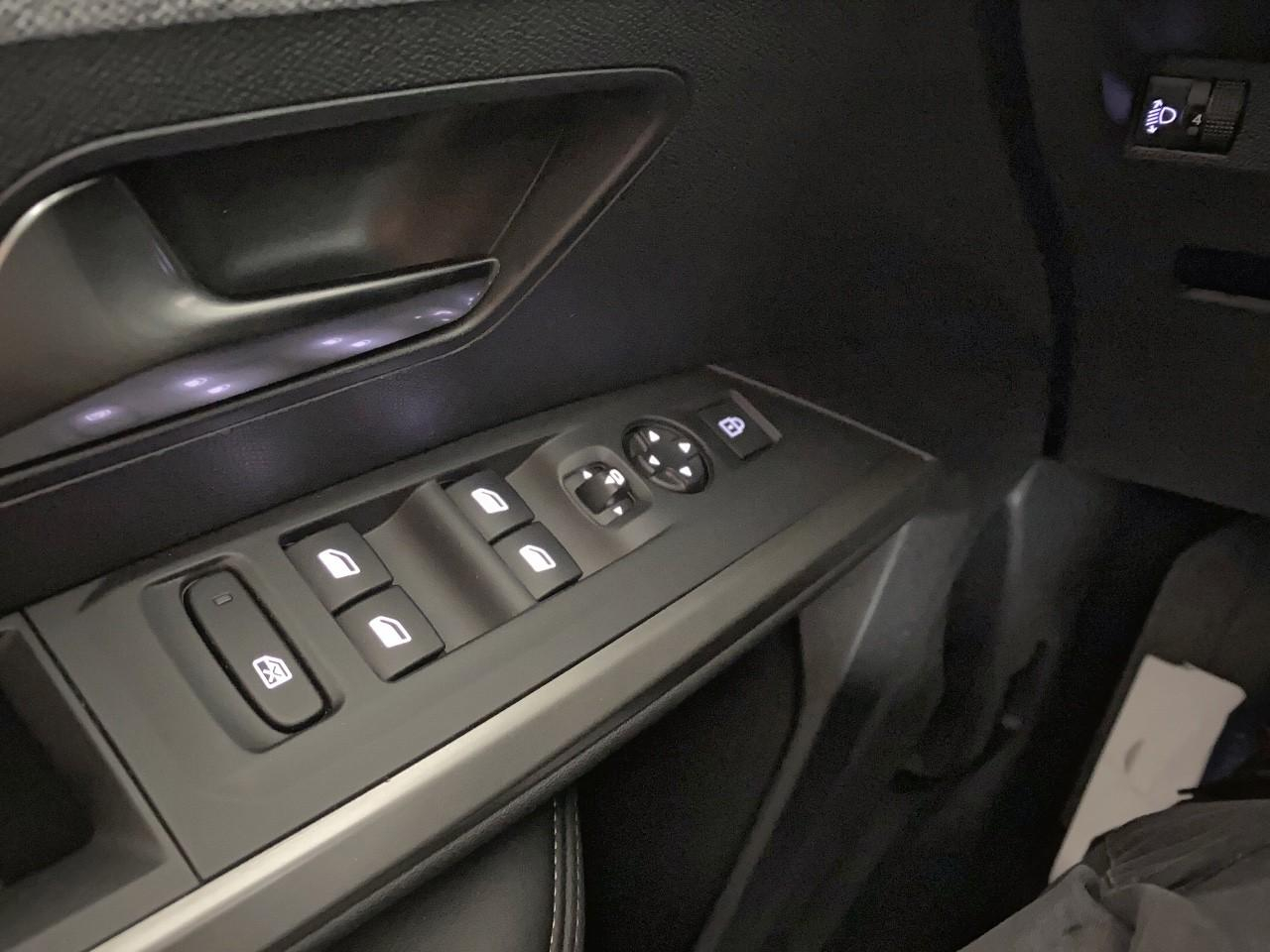 Peugeot 3008 hybrid 145 e-dcs6 allure — photo 20