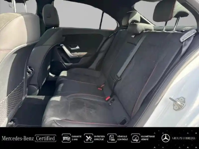 Mercedes Classe A berline 180 d 116ch amg line 8g-dct — photo 11