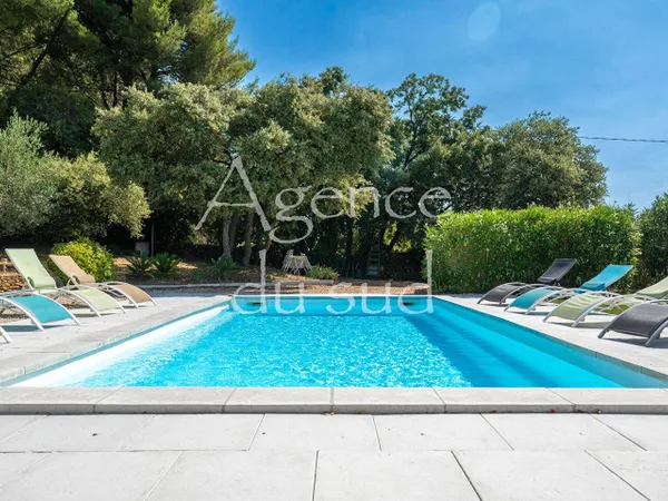 Maison de plain-pied 6 pièces 146 m²