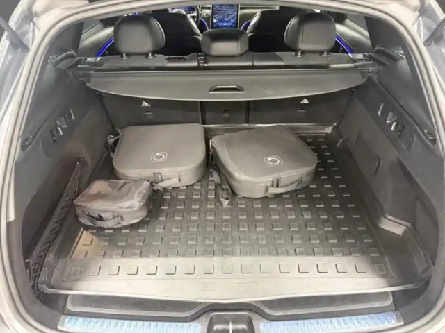 Mercedes Glc 300 e  hybrid eq 4matic am — photo 30