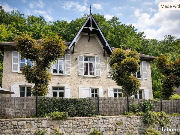 Maison 7 pièces 133 m²