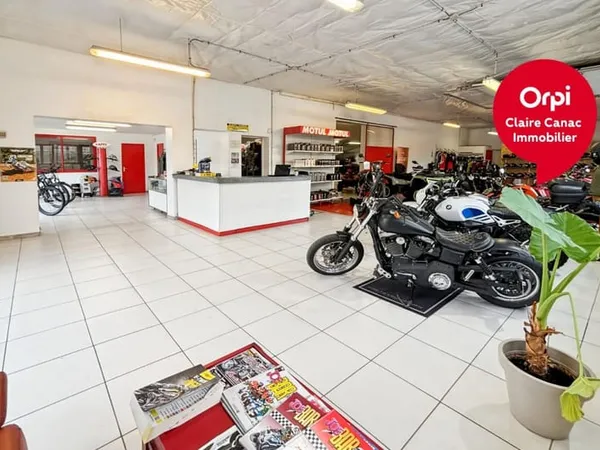 À VENDRE - REVEL LOCAL COMMERCIAL LOUÉ - RENTABILITÉ BRUTE 11,20 %
