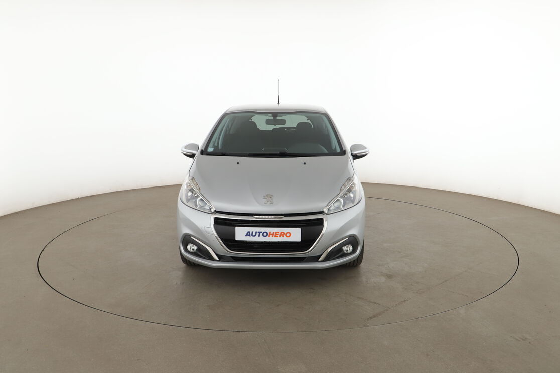 Peugeot 208 1.2 PureTech Style — photo 8