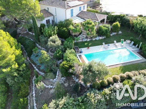 Maison 7 pièces 175 m²